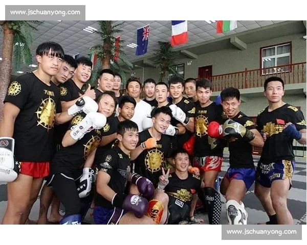克劳斯与魔裟斗终极对决背后的技战术与心理较量揭秘 克劳斯与魔裟斗终极对决背后的技战术与心理较量揭秘
